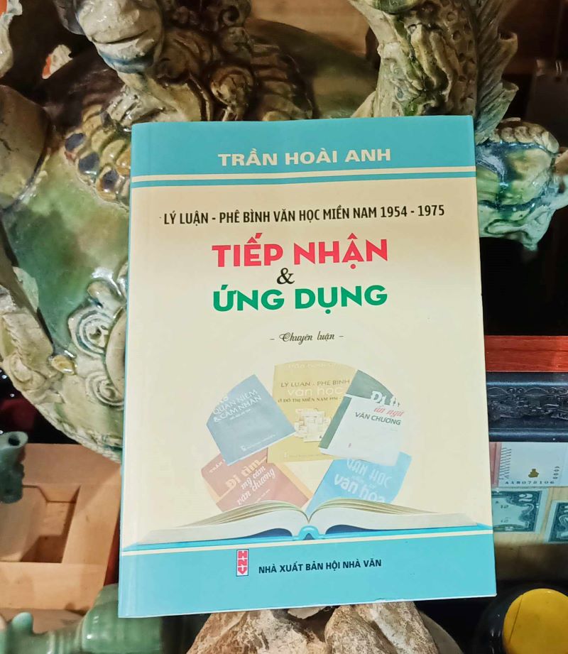 Bìa sách các tác giả đạt Giải thưởng Lý luận phê bình và văn học thiếu nhi